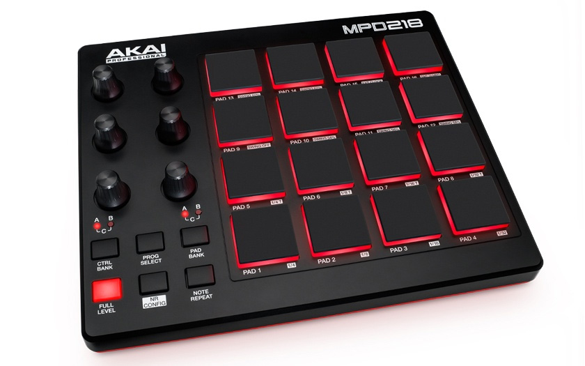 MIDI контроллер AKAI MPD218